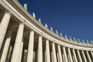 il colonnato di piazza san pietro